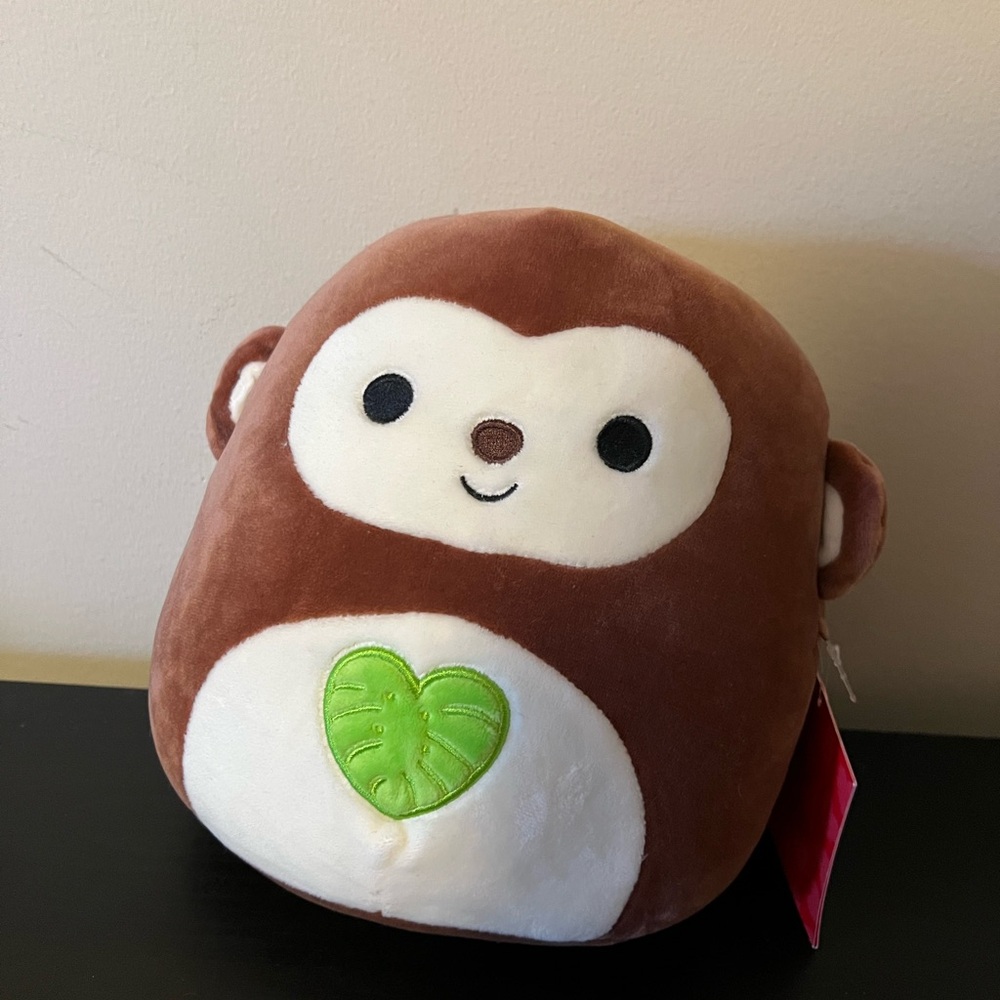 8” Squishmallow Superstore exclusive Monkey with green monstera leaf heart